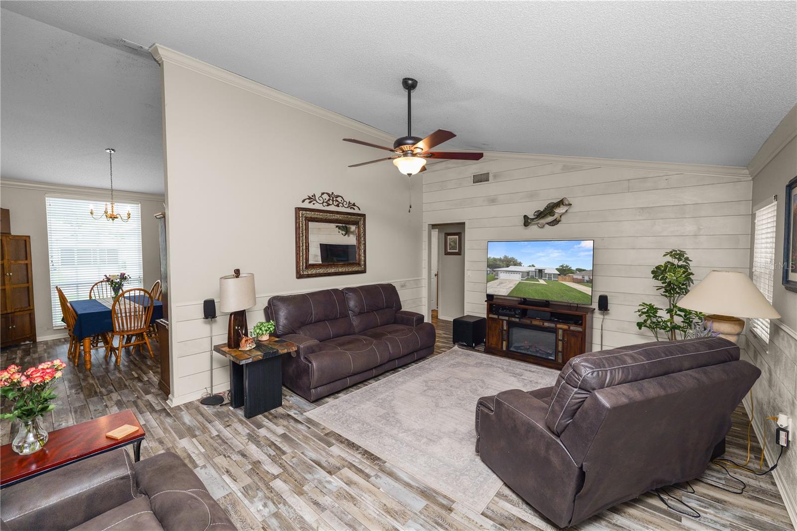 LINDALE ESTATES - Residential