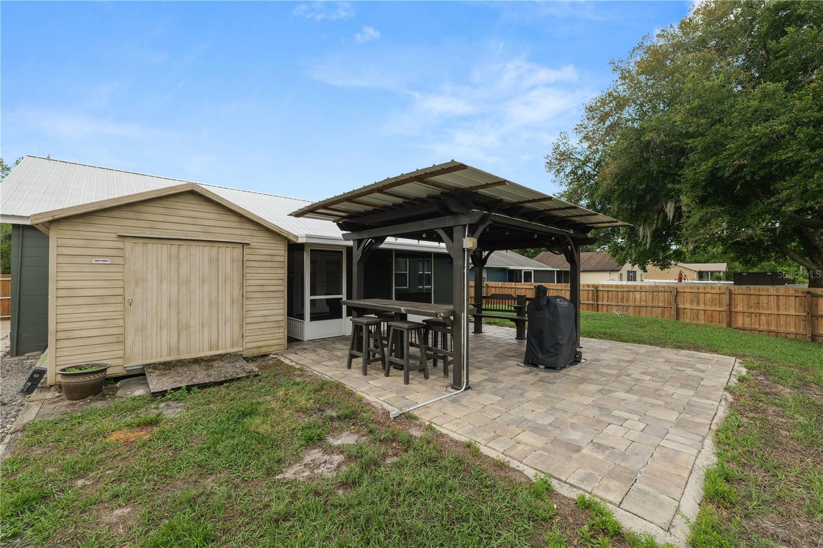 LINDALE ESTATES - Residential