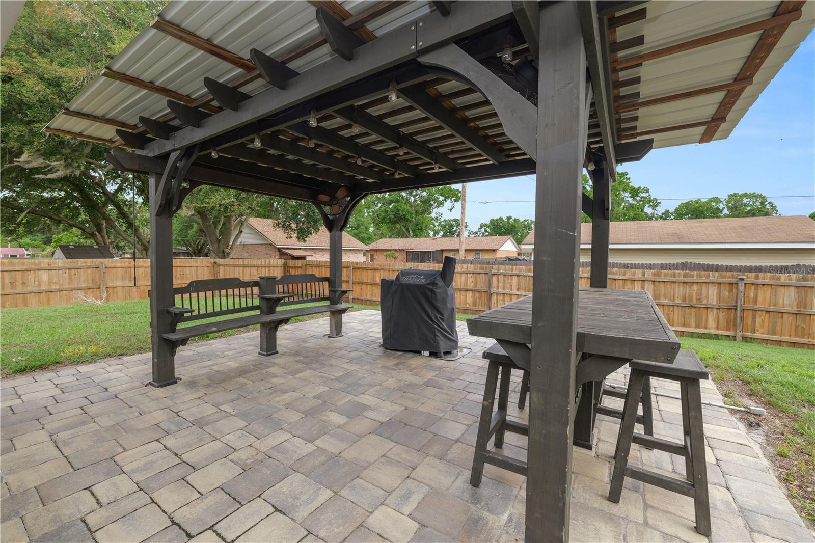 LINDALE ESTATES - Residential