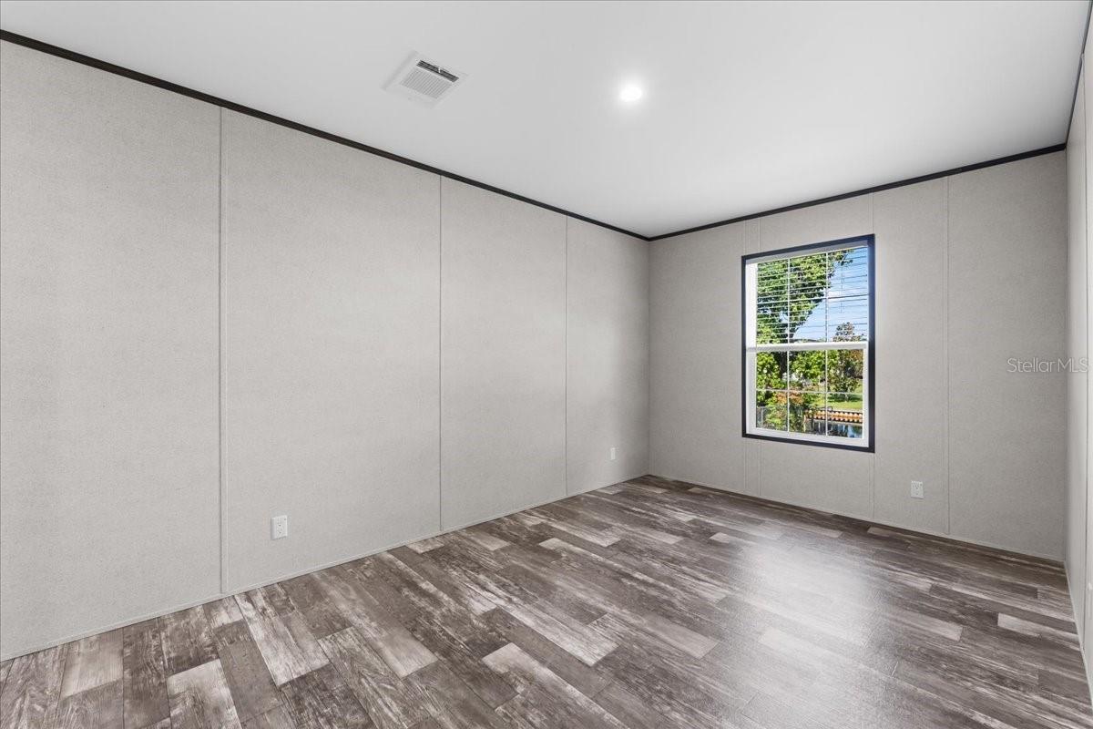 OAKRIDGE ESTATES - Residential