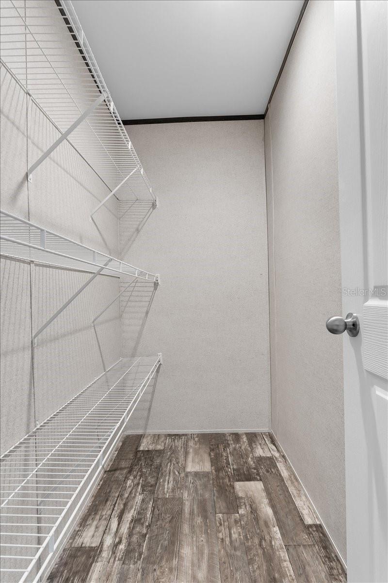 OAKRIDGE ESTATES - Residential