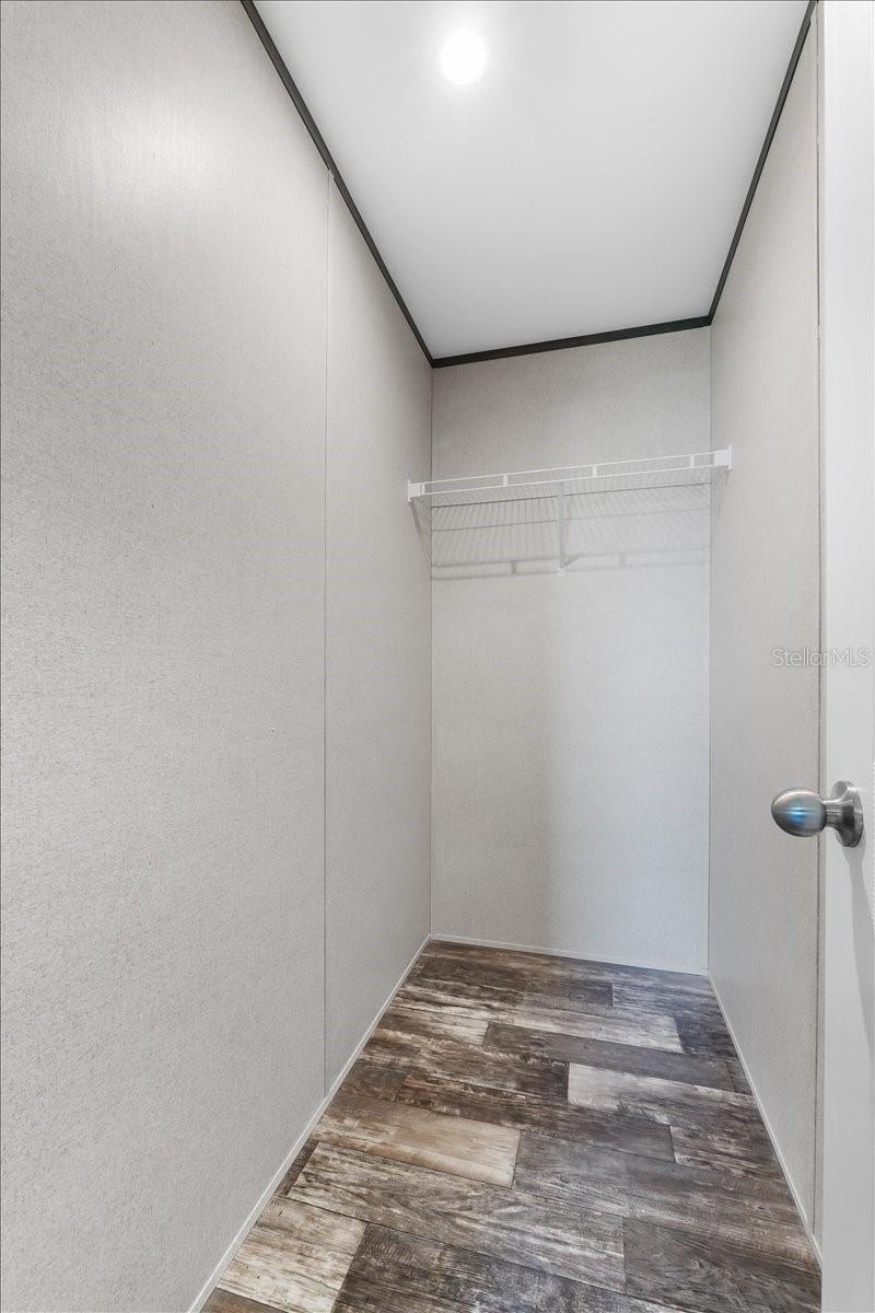 OAKRIDGE ESTATES - Residential