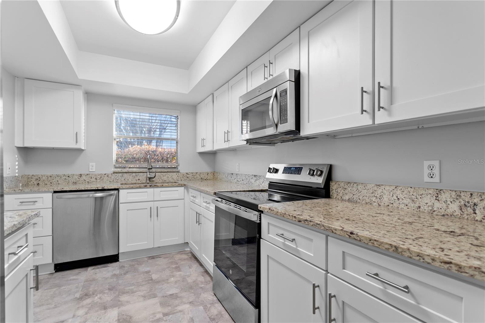 ALOMA PARK - Residential