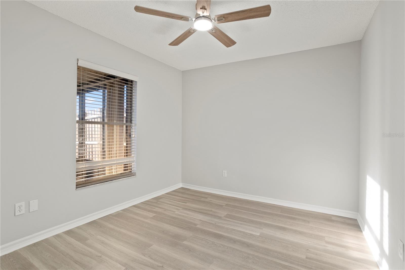 ALOMA PARK - Residential