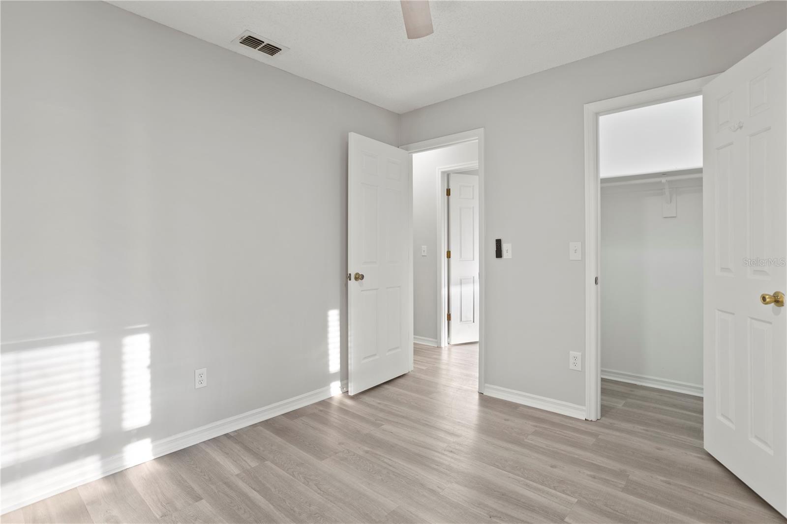 ALOMA PARK - Residential