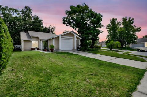 Photo of 419 Poplar Court, Maitland, FL 32751 (MLS # O6346176)