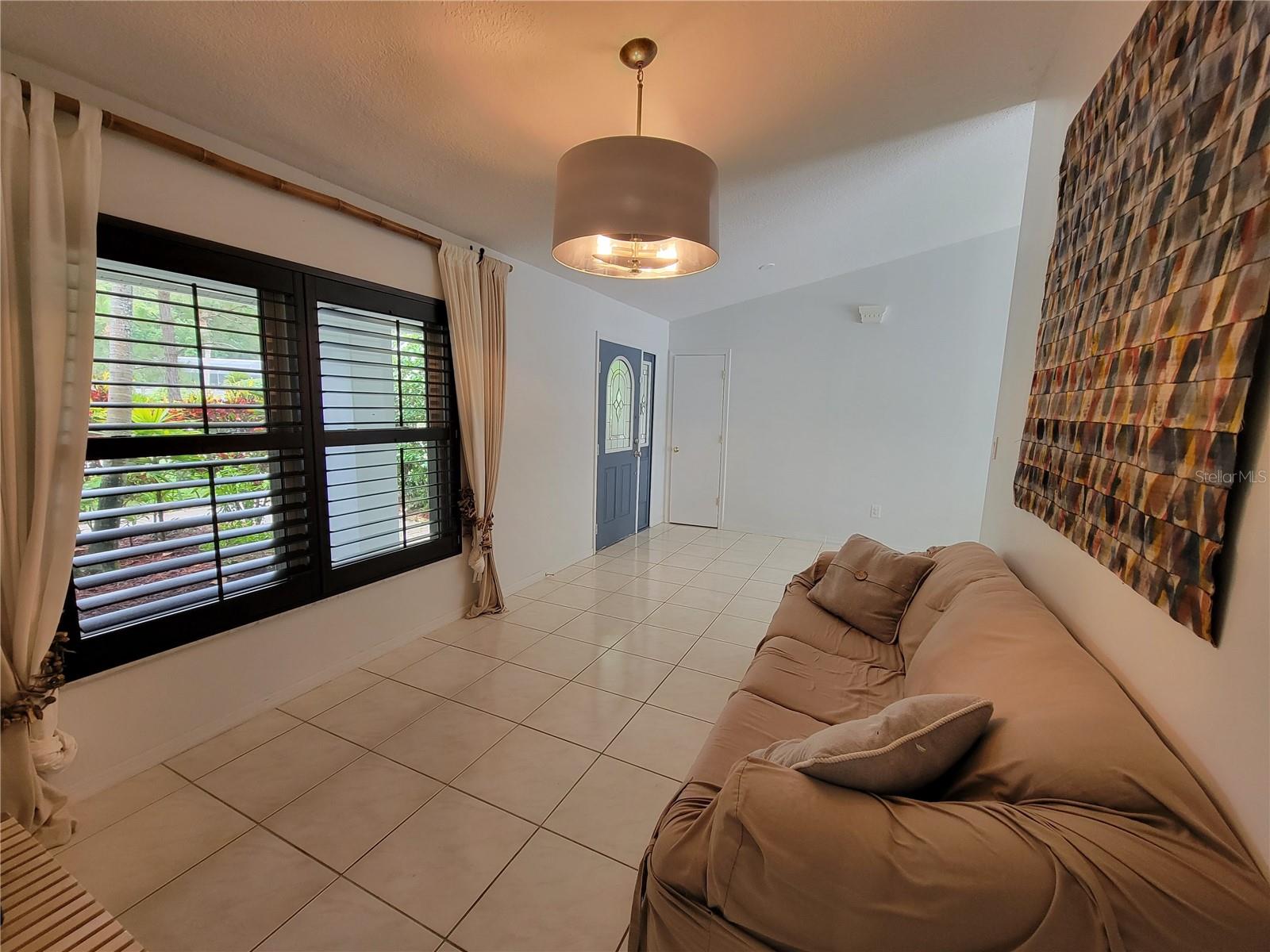 BAY LAKES AT GRANADA SEC 04 - Residential Lease