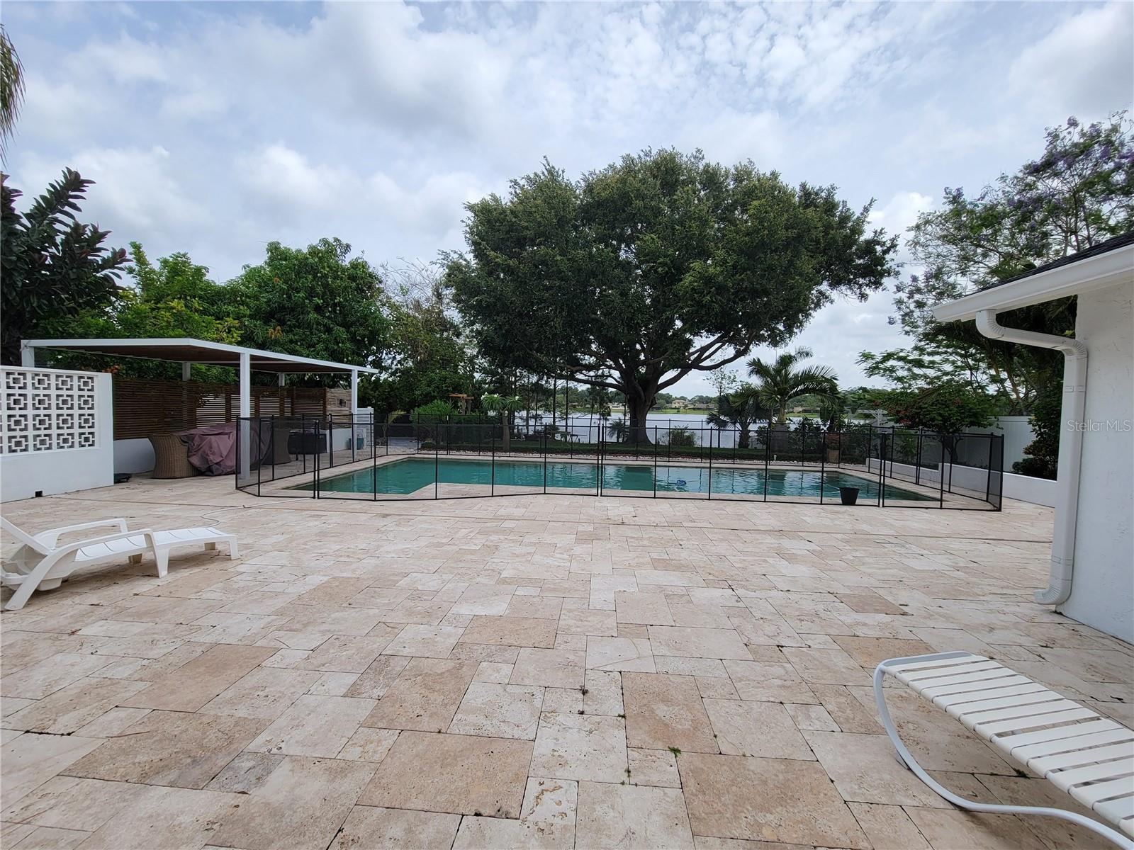 BAY LAKES AT GRANADA SEC 04 - Residential Lease