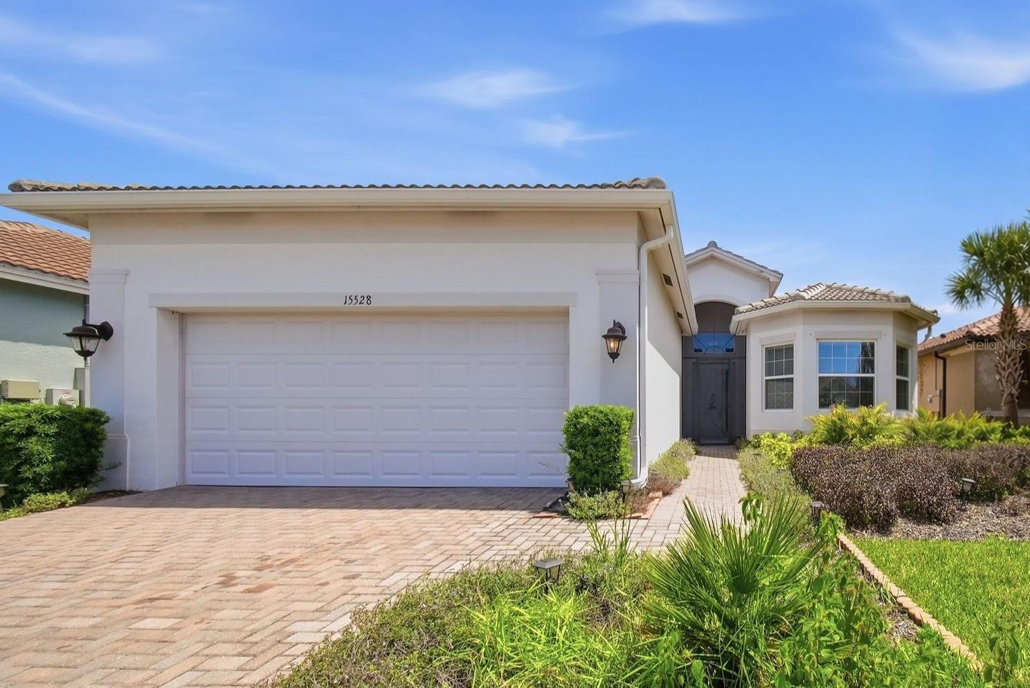 15528 CORONA DEL MAR DRIVE