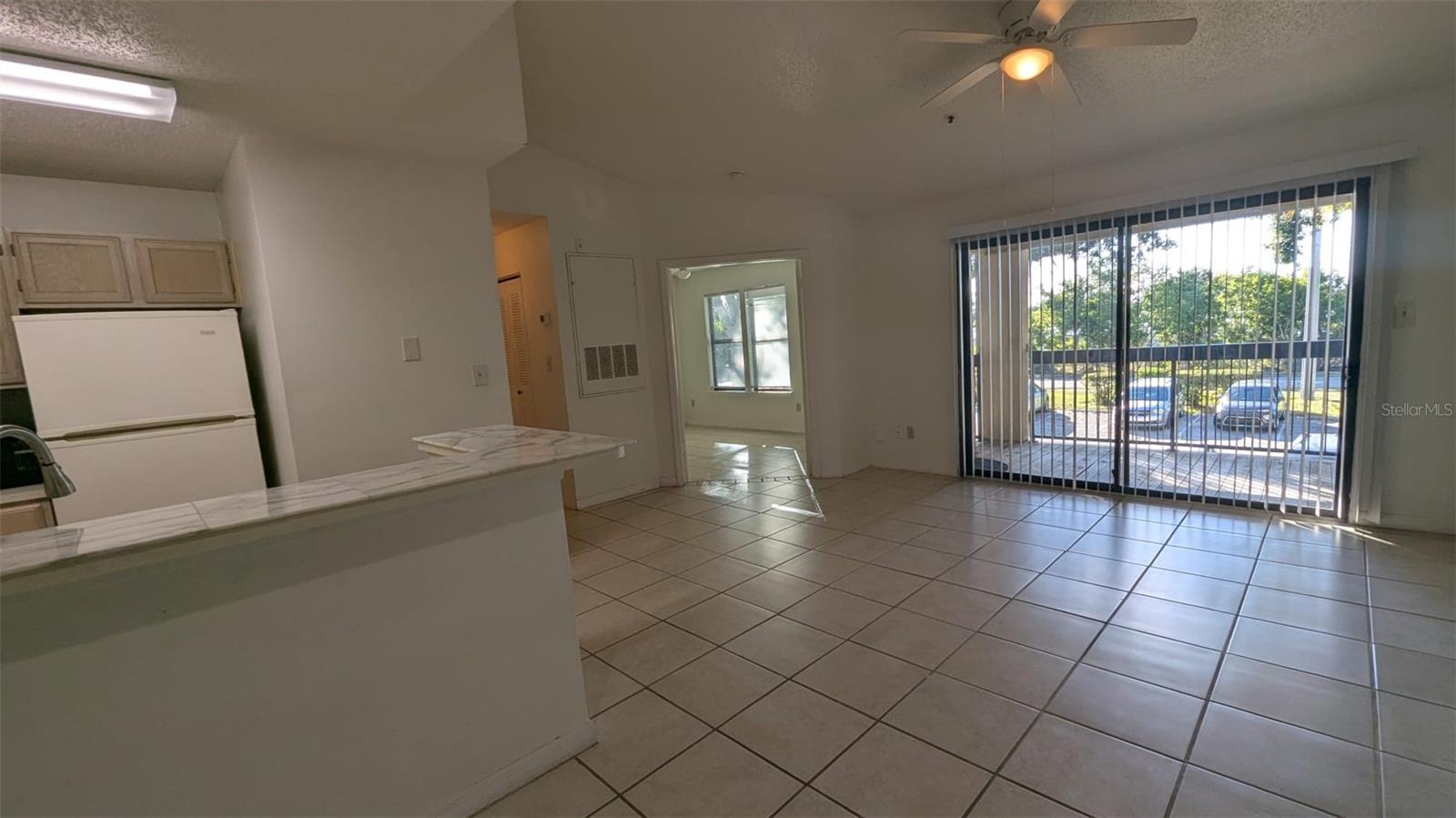 VINTAGE GRAND - Residential Lease