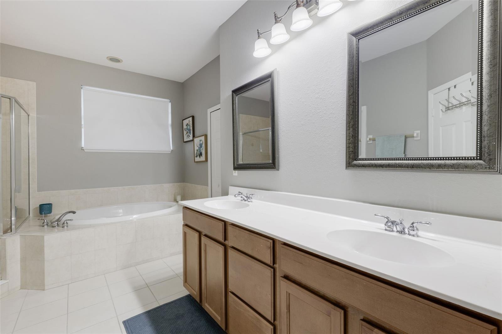 VENETIAN VILLAGE PH 3B - Residential