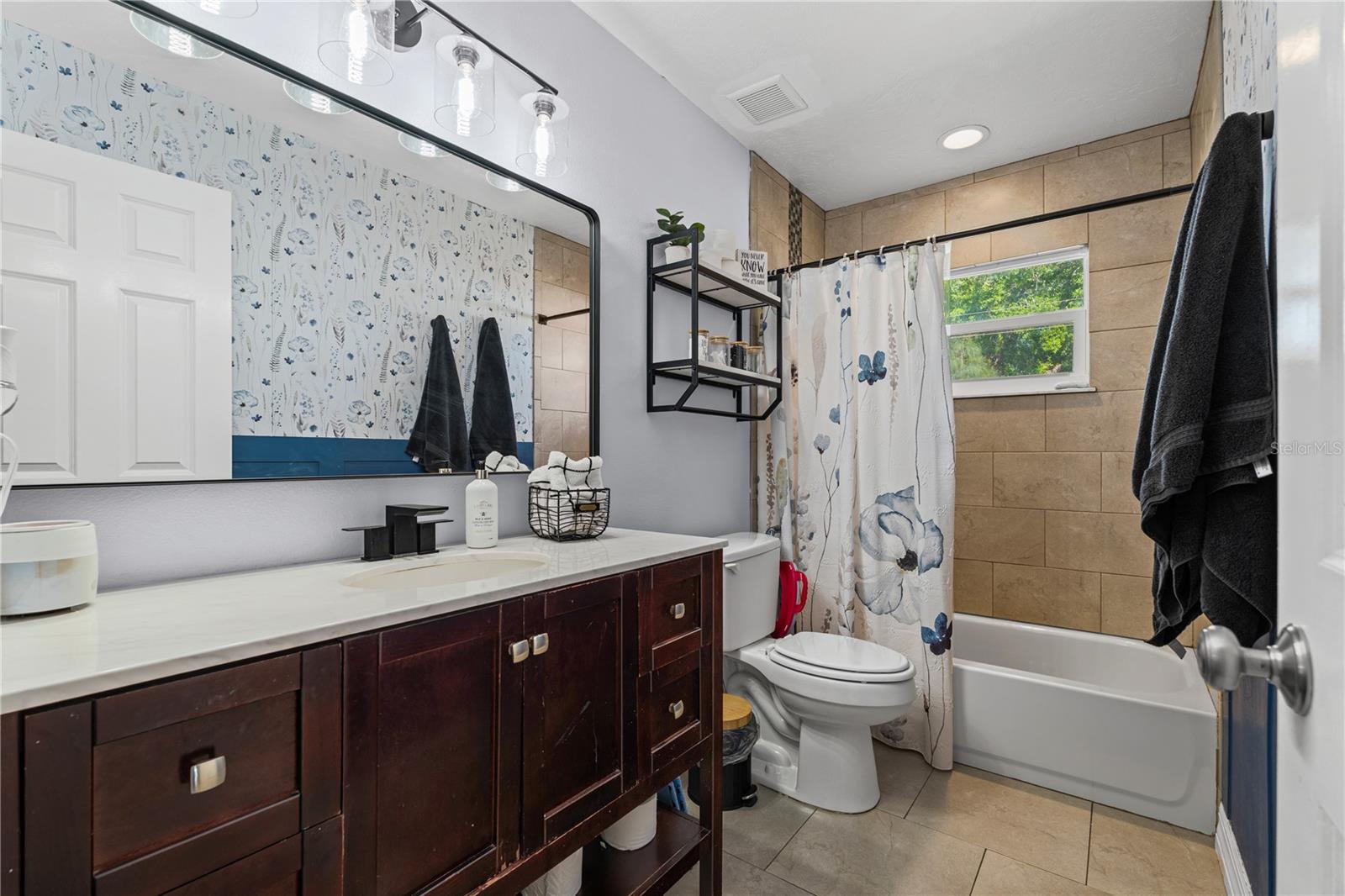 RIDGEWOOD ESTATES 09TH ADD - Residential