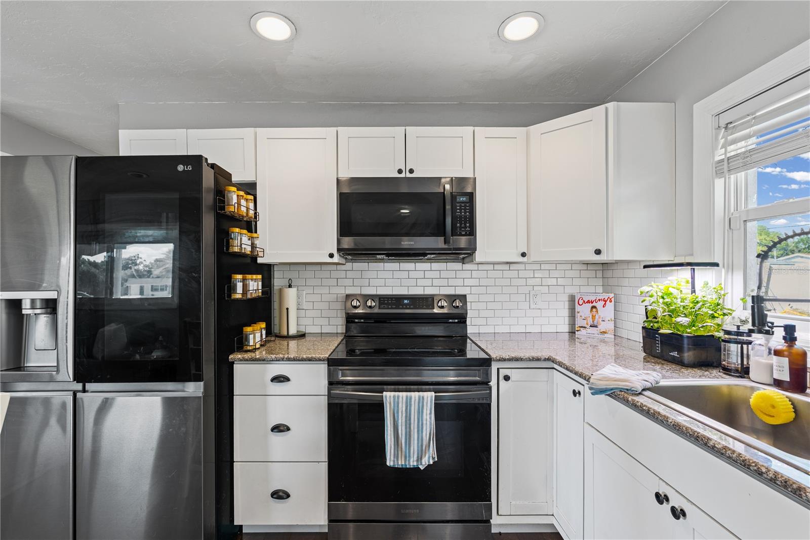 RIDGEWOOD ESTATES 09TH ADD - Residential