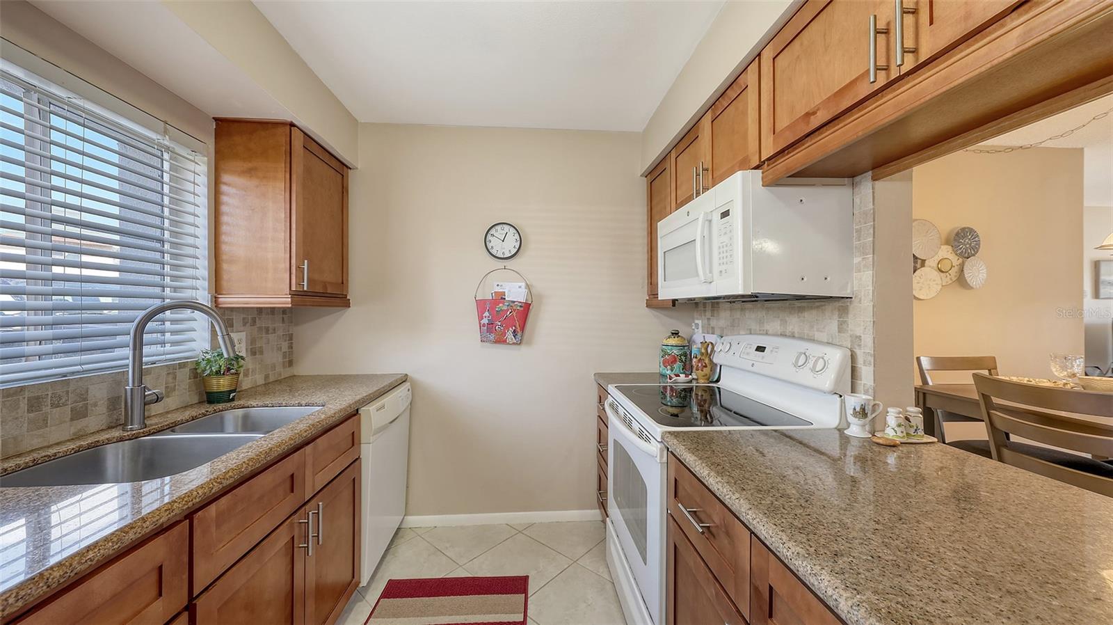 HIDDEN LAKE VILLAGE - Residential