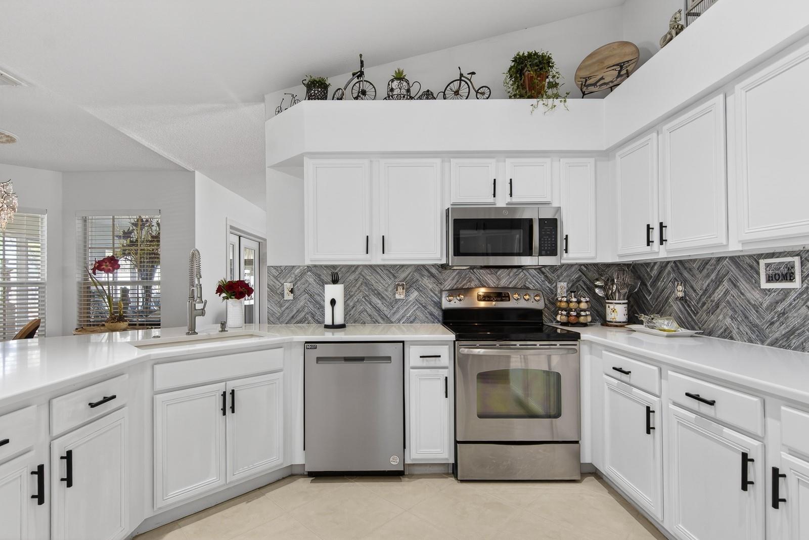 TAMPA BAY GOLF AND TENNIS - Residential