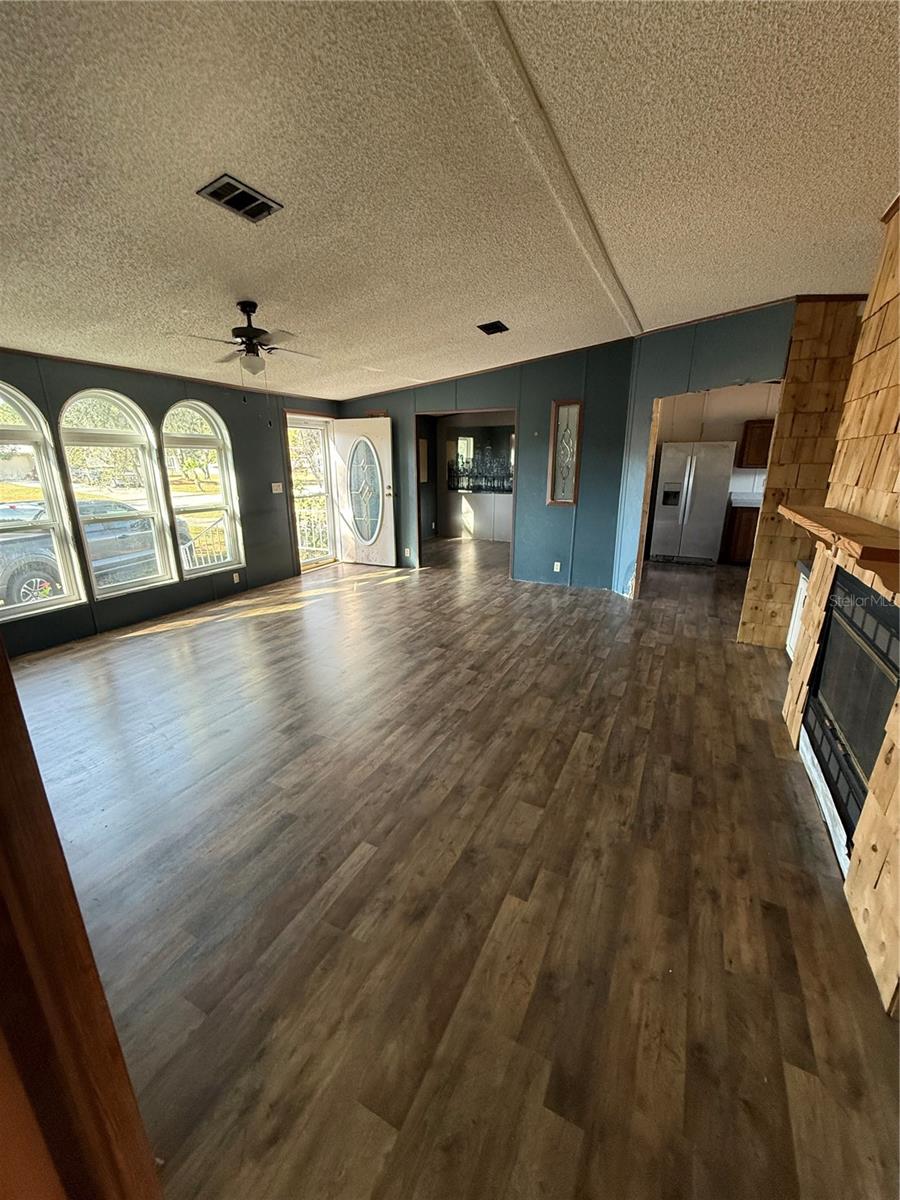 FOX RIDGE - Residential