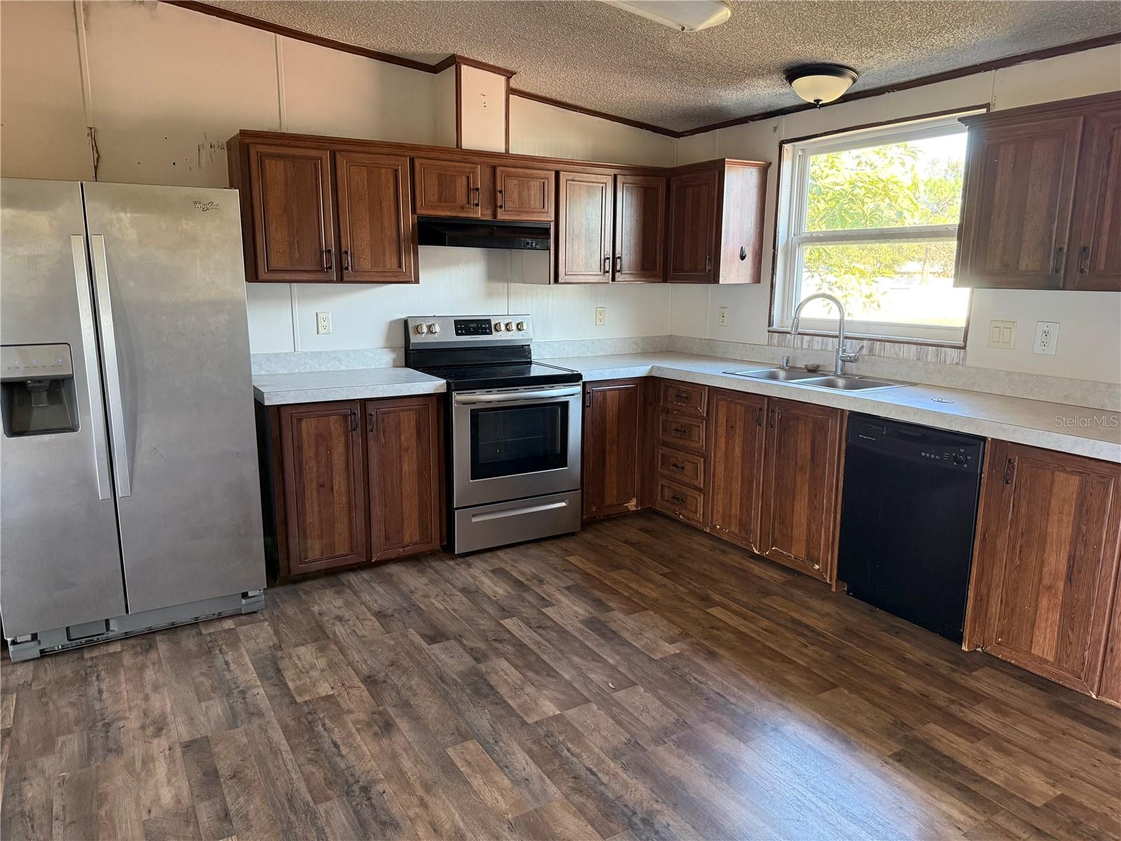 FOX RIDGE - Residential