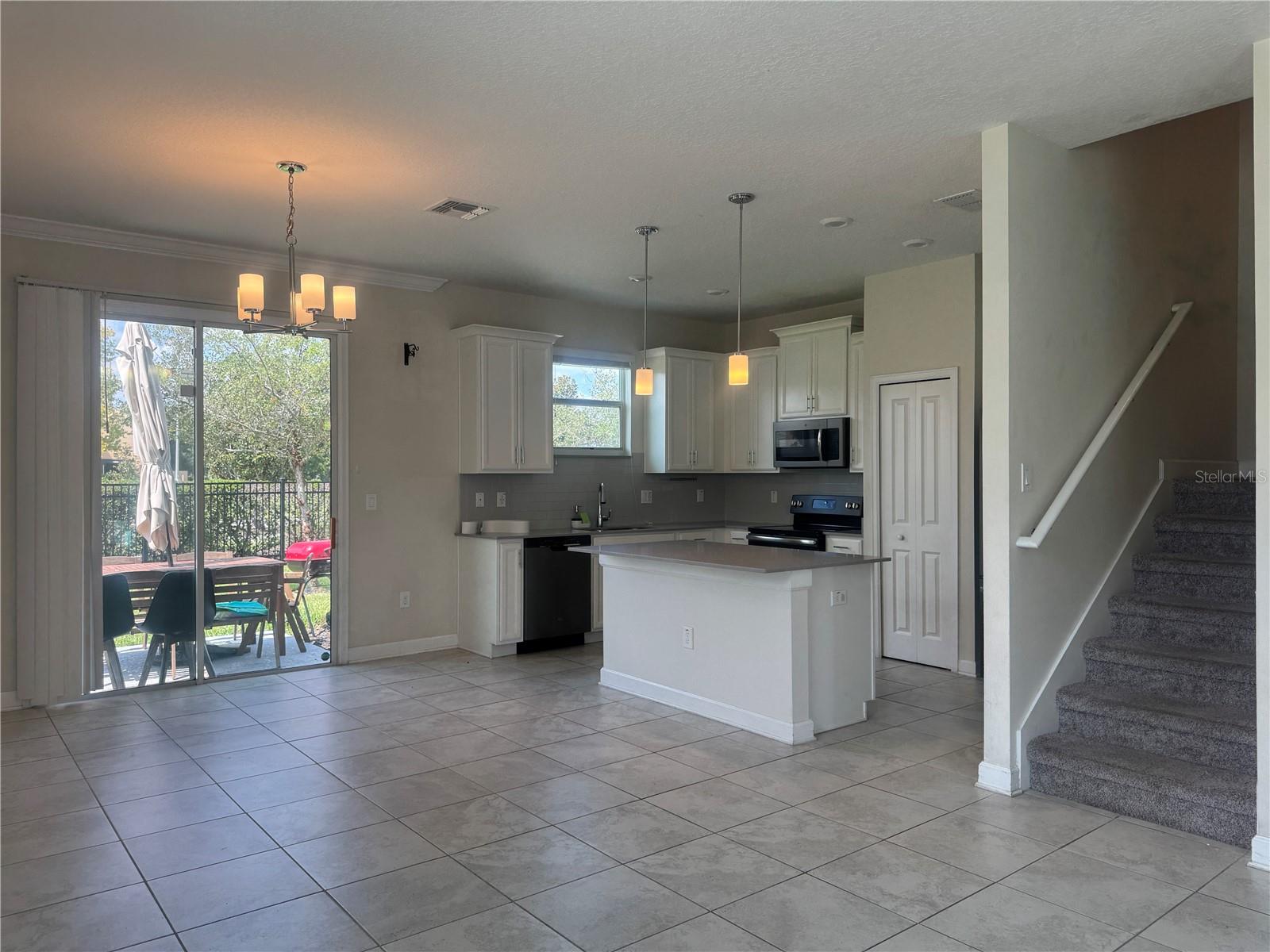 STOREY LAKE TR K - Residential