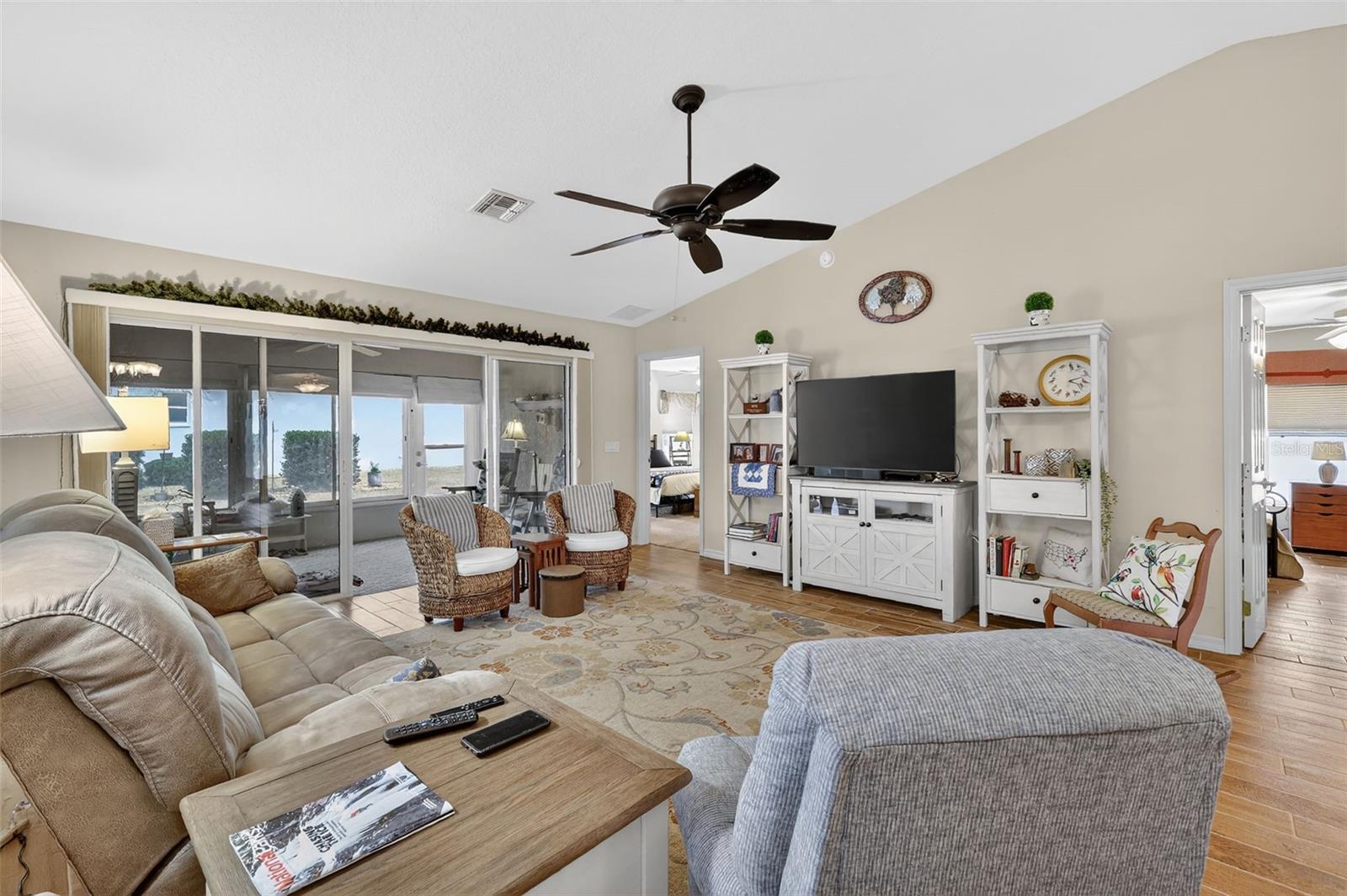 SUMMERGLEN PH 03 - Residential