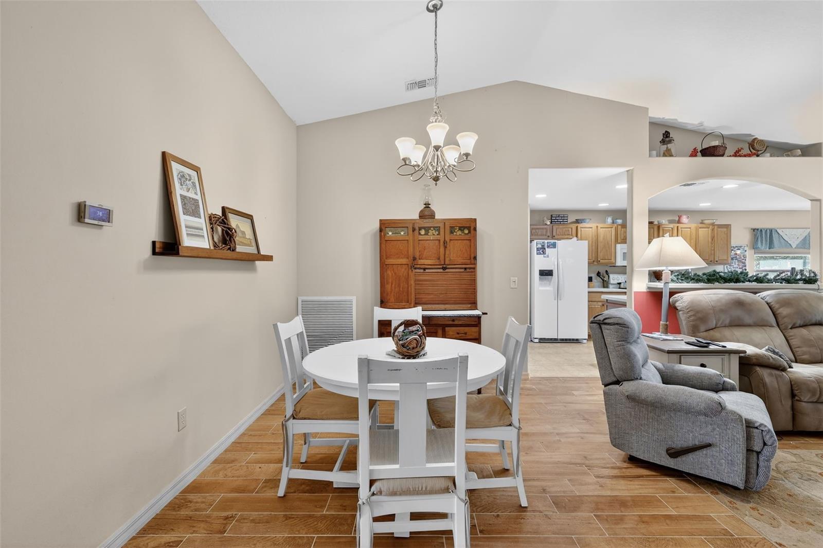 SUMMERGLEN PH 03 - Residential