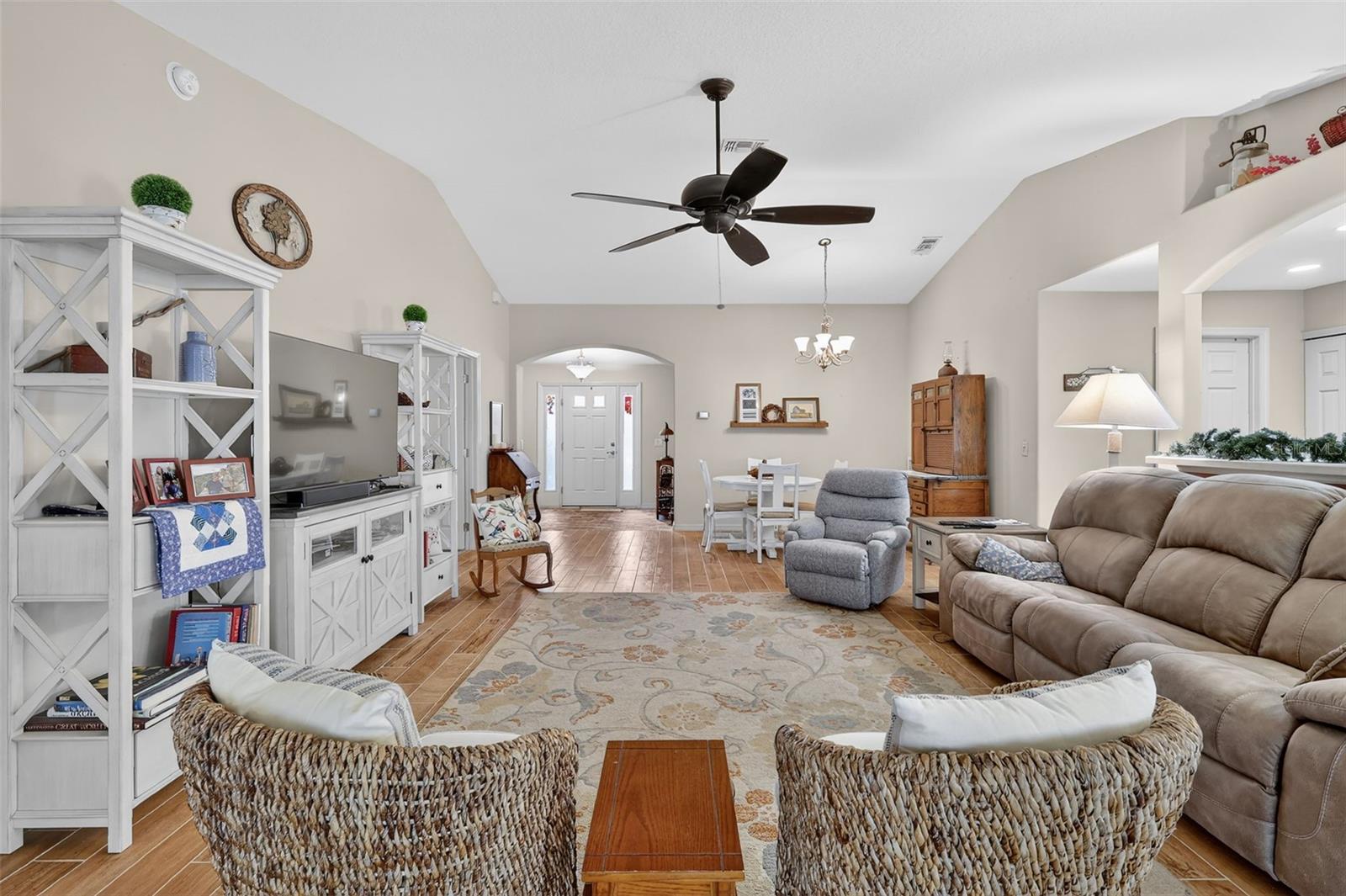 SUMMERGLEN PH 03 - Residential