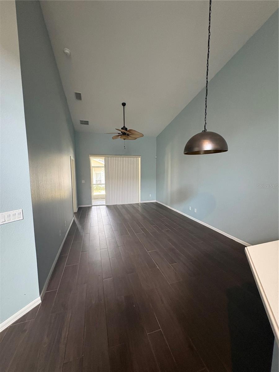 TRADITIONS PH 01 - Residential Lease