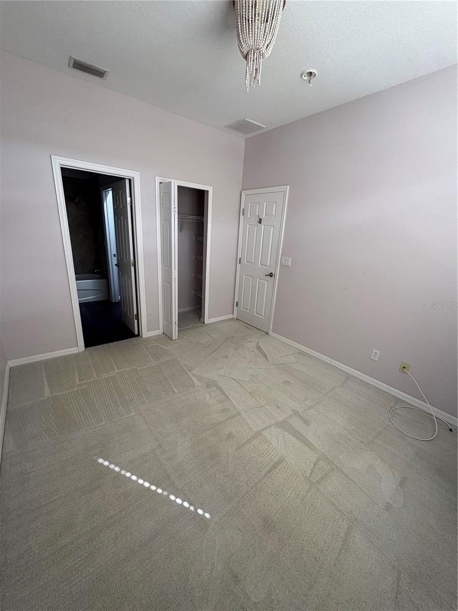 TRADITIONS PH 01 - Residential Lease