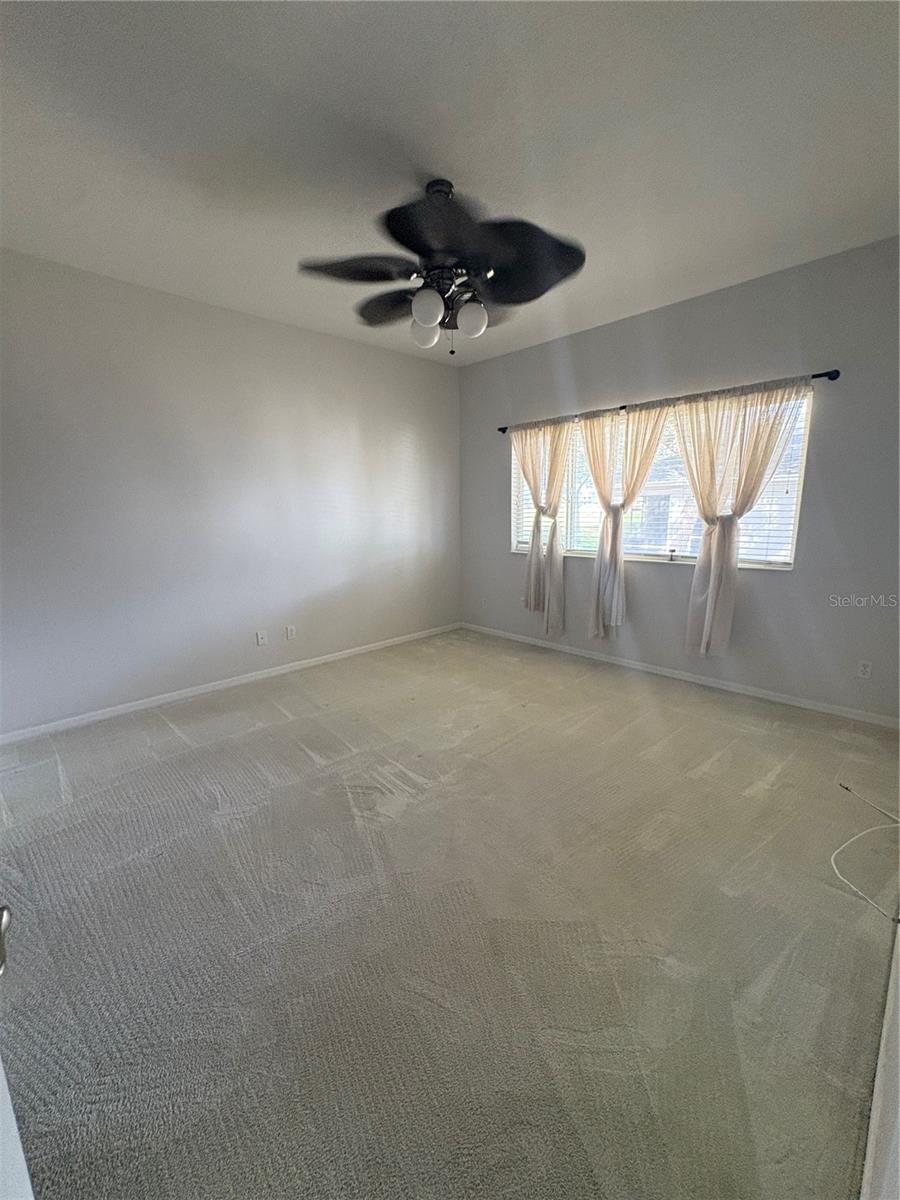 TRADITIONS PH 01 - Residential Lease