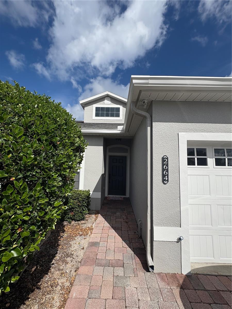 TRADITIONS PH 01 - Residential Lease