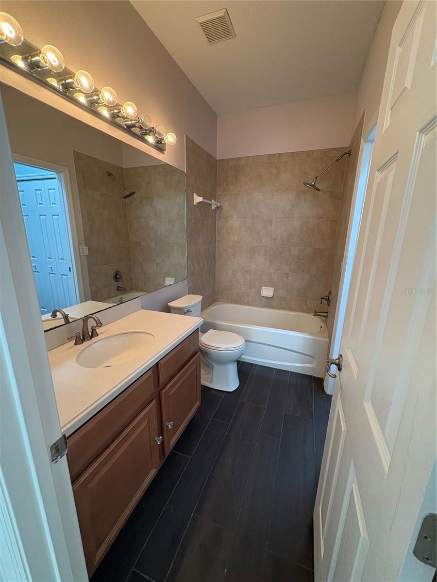 TRADITIONS PH 01 - Residential Lease