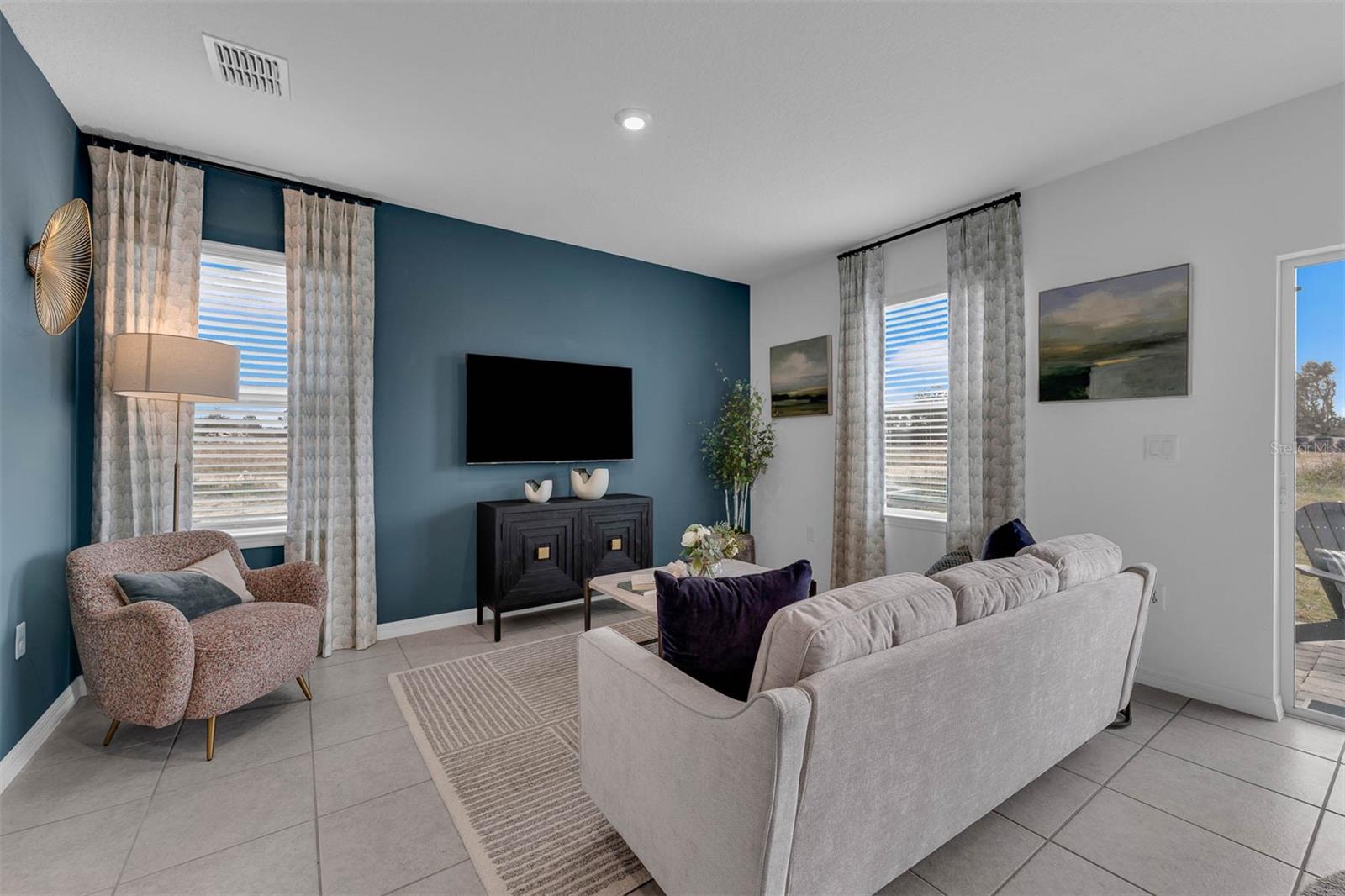 1510 FAN PALM DRIVE