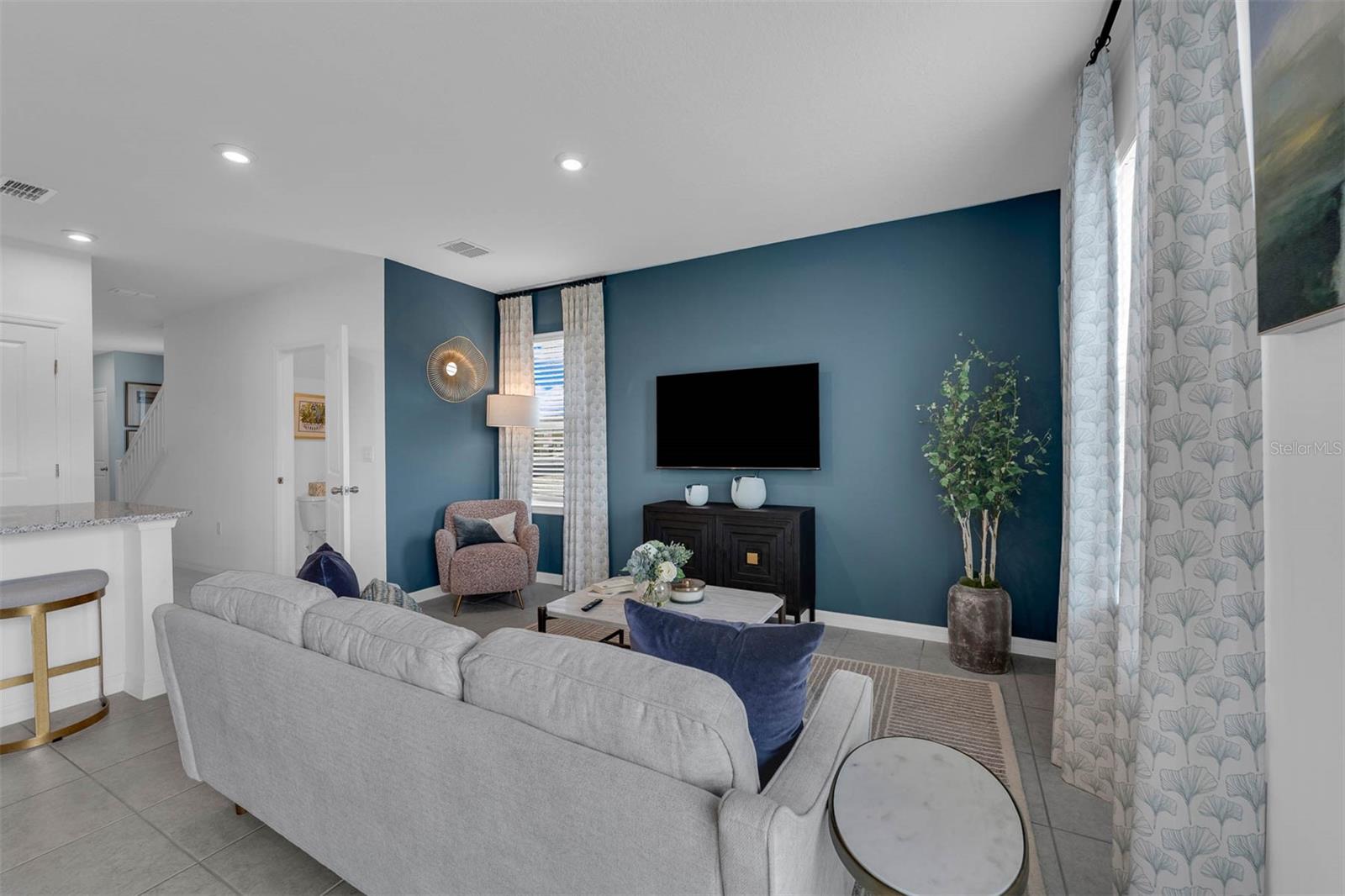 1510 FAN PALM DRIVE