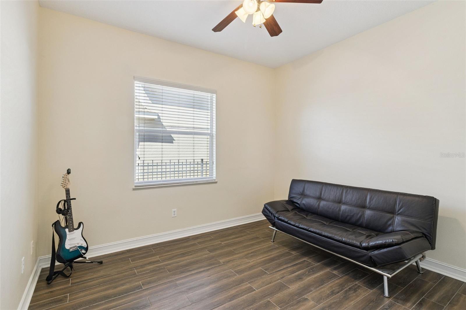 BUCKINGHAM ESTATES - Residential