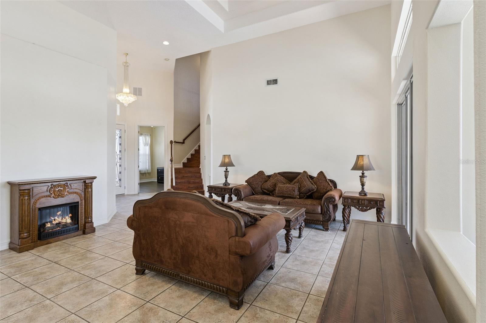 BUCKINGHAM ESTATES - Residential