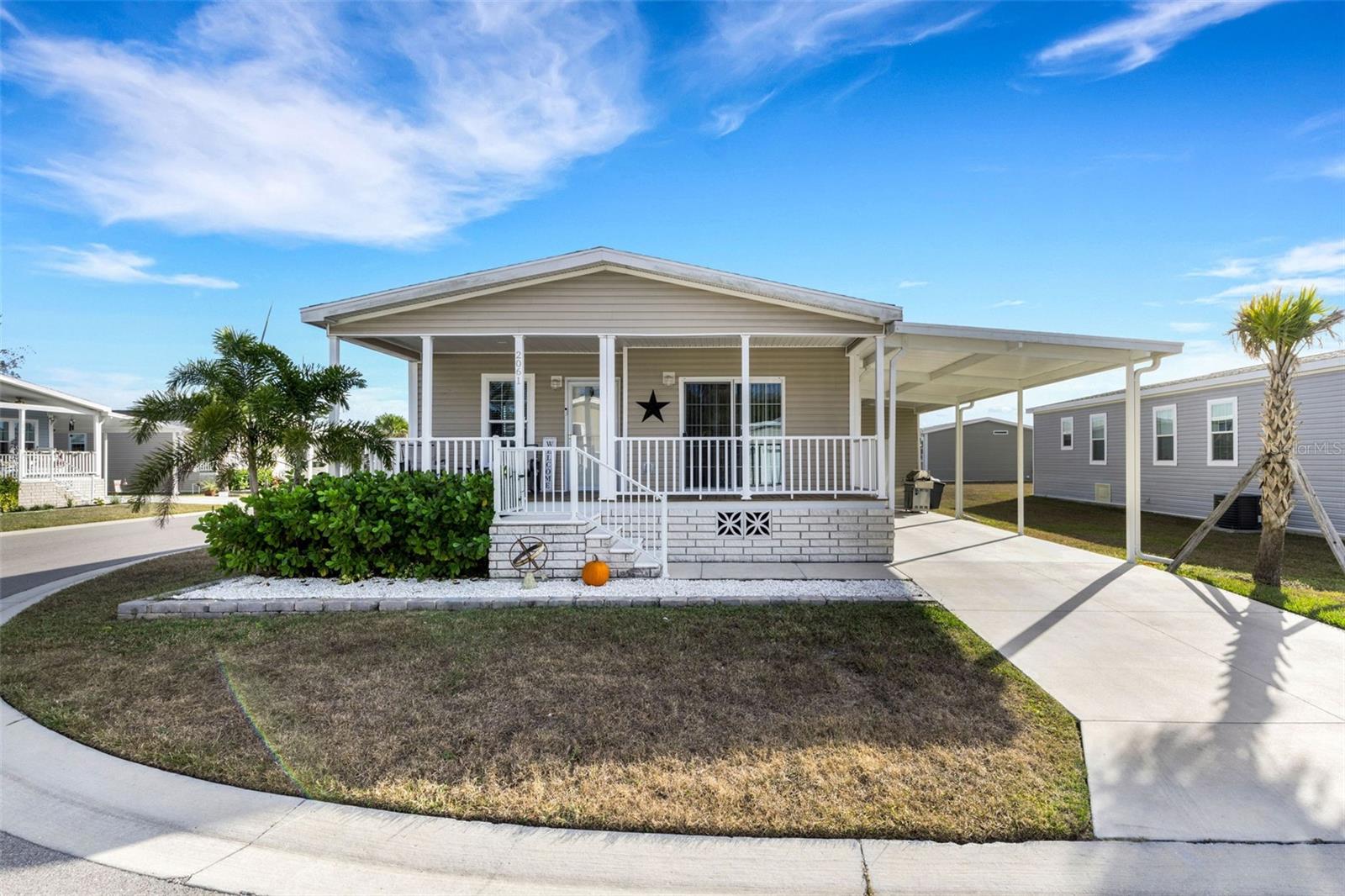 WINDS OF ST. ARMANDS - Residential