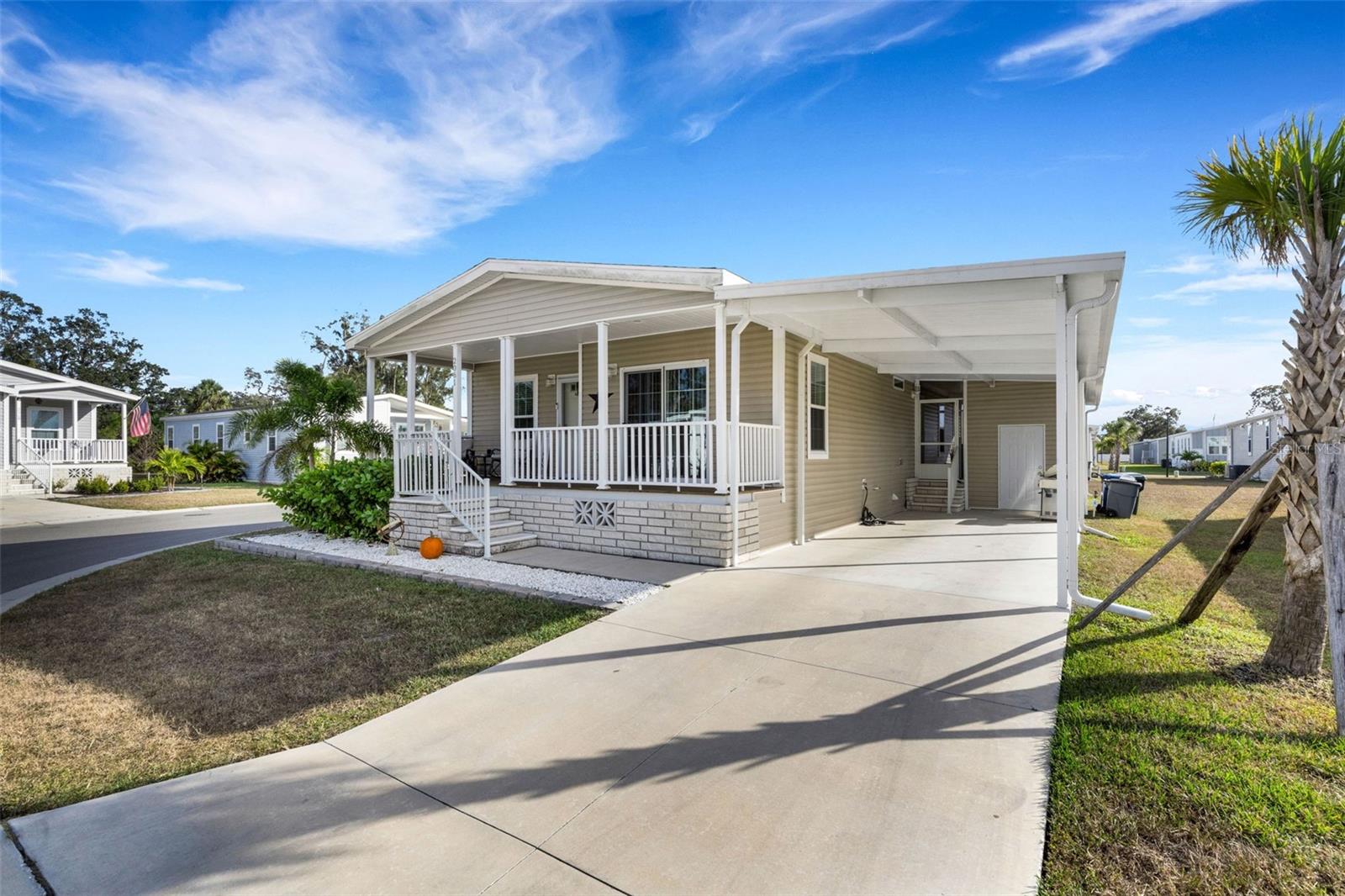 WINDS OF ST. ARMANDS - Residential