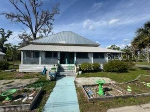 Photo of 201 2nd Street NW, Jasper, FL 32052 (MLS # V4941814) Photo of 201 2nd Street NW, Jasper, FL 32052 (MLS # V4941814)