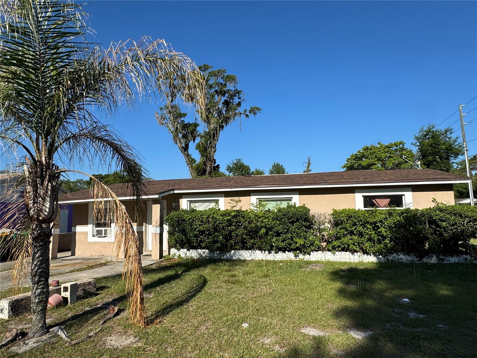 900 SHERWOOD DRIVE