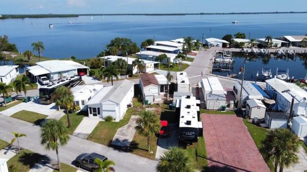 Photo of 20 MONTEGO DRIVE, PALMETTO, FL 34221 (MLS # A4582183)
