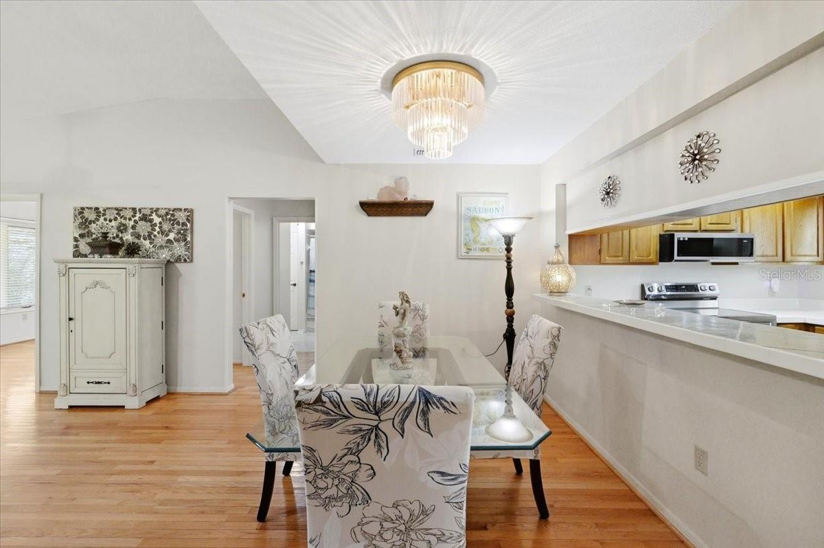 POINTE ALEXIS SOUTH - Residential