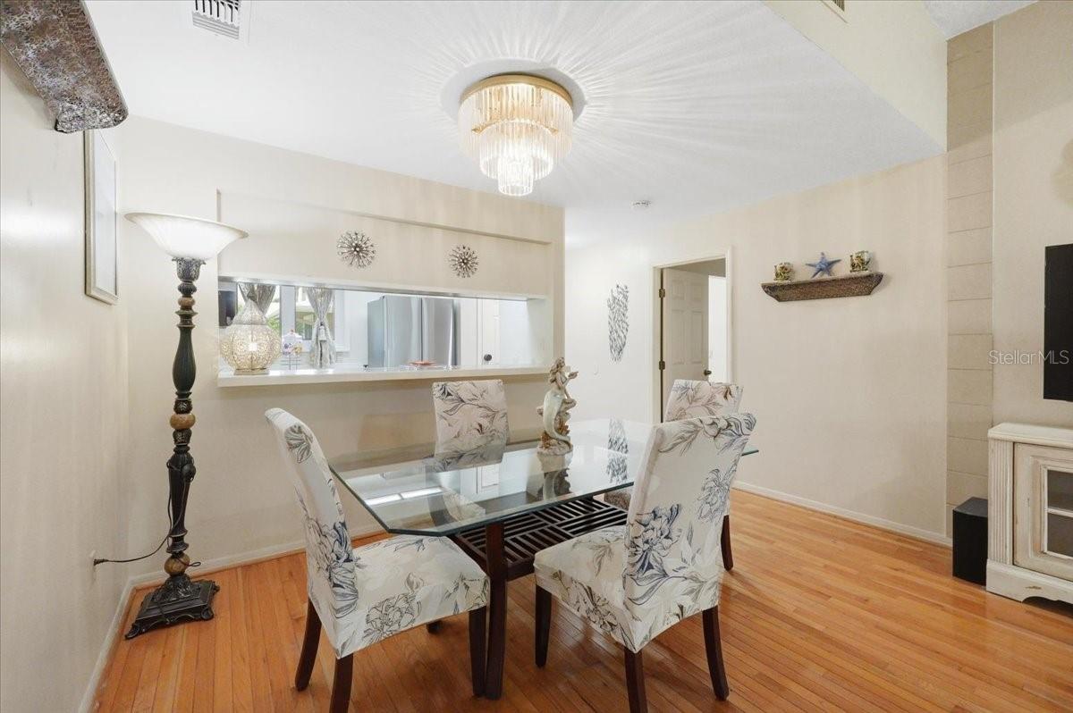 POINTE ALEXIS SOUTH - Residential