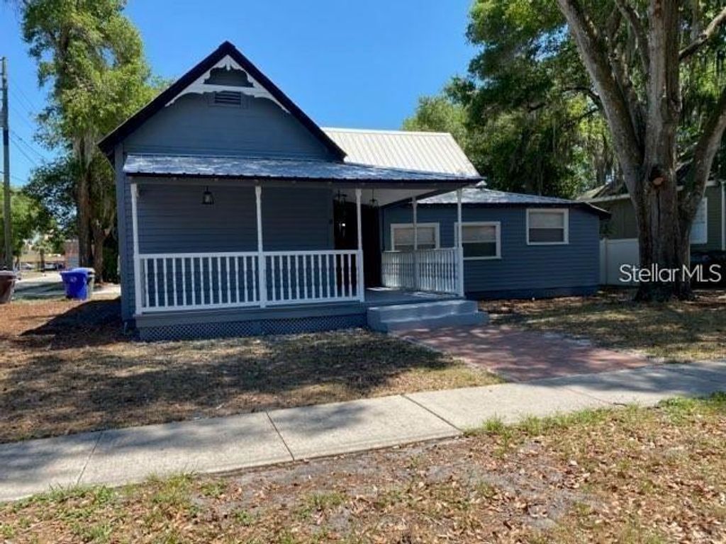 Photo of 21 N Beaumont Avenue, Kissimmee, FL 34741 (MLS # S5137127)