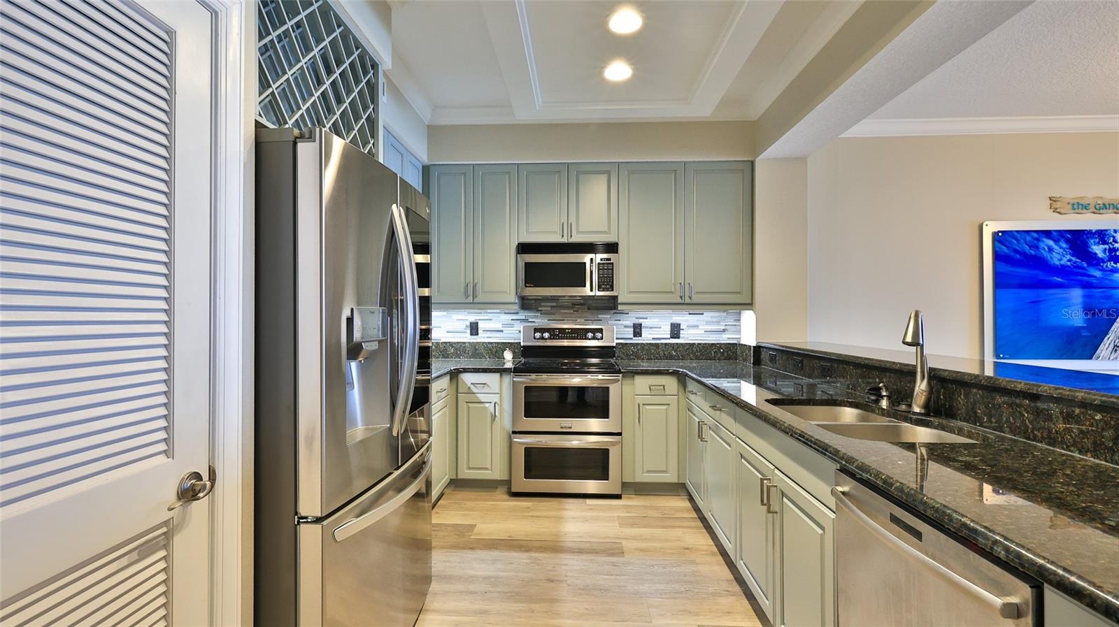 SUR CLUB III CONDO - Residential