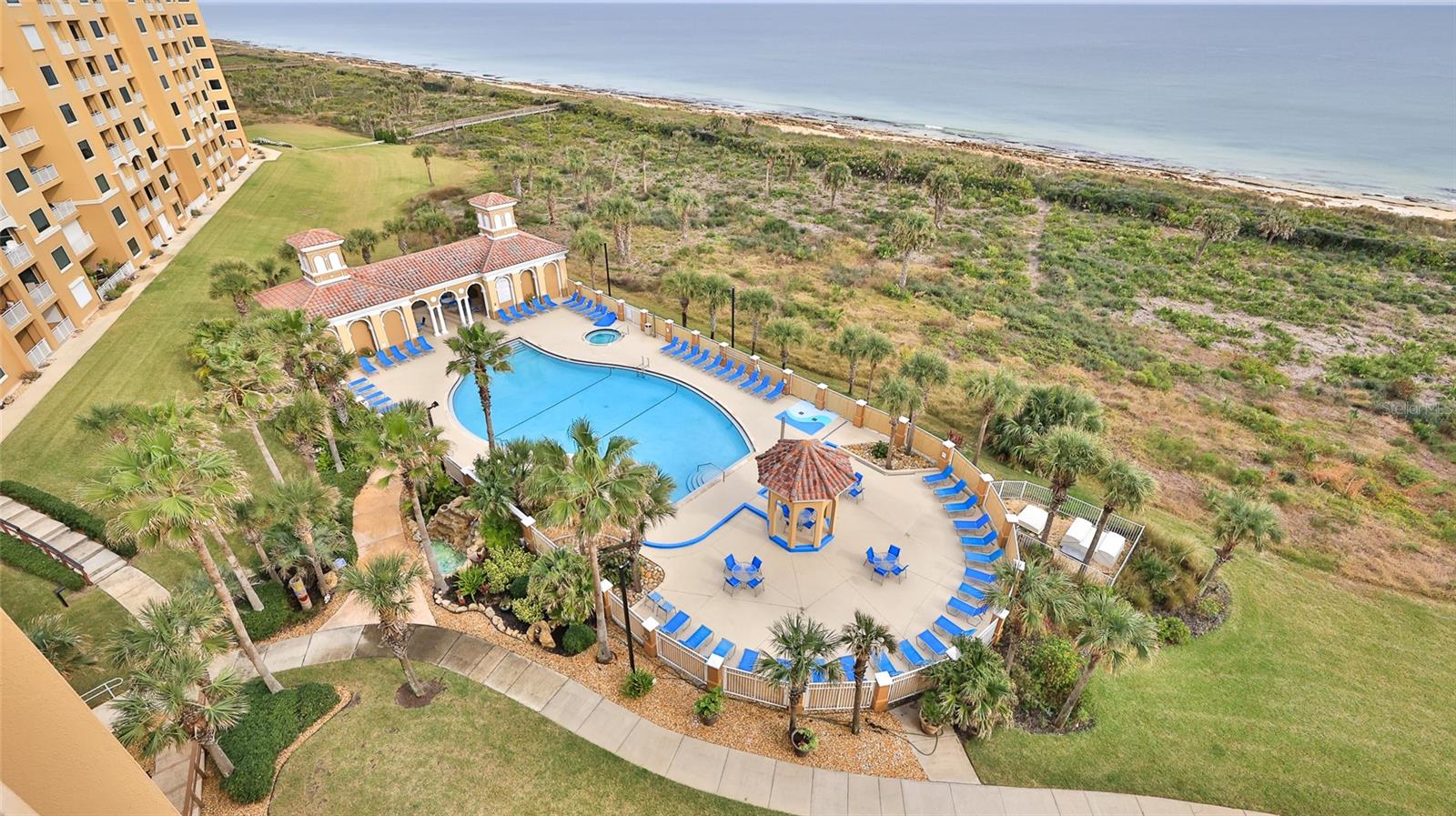 SUR CLUB III CONDO - Residential