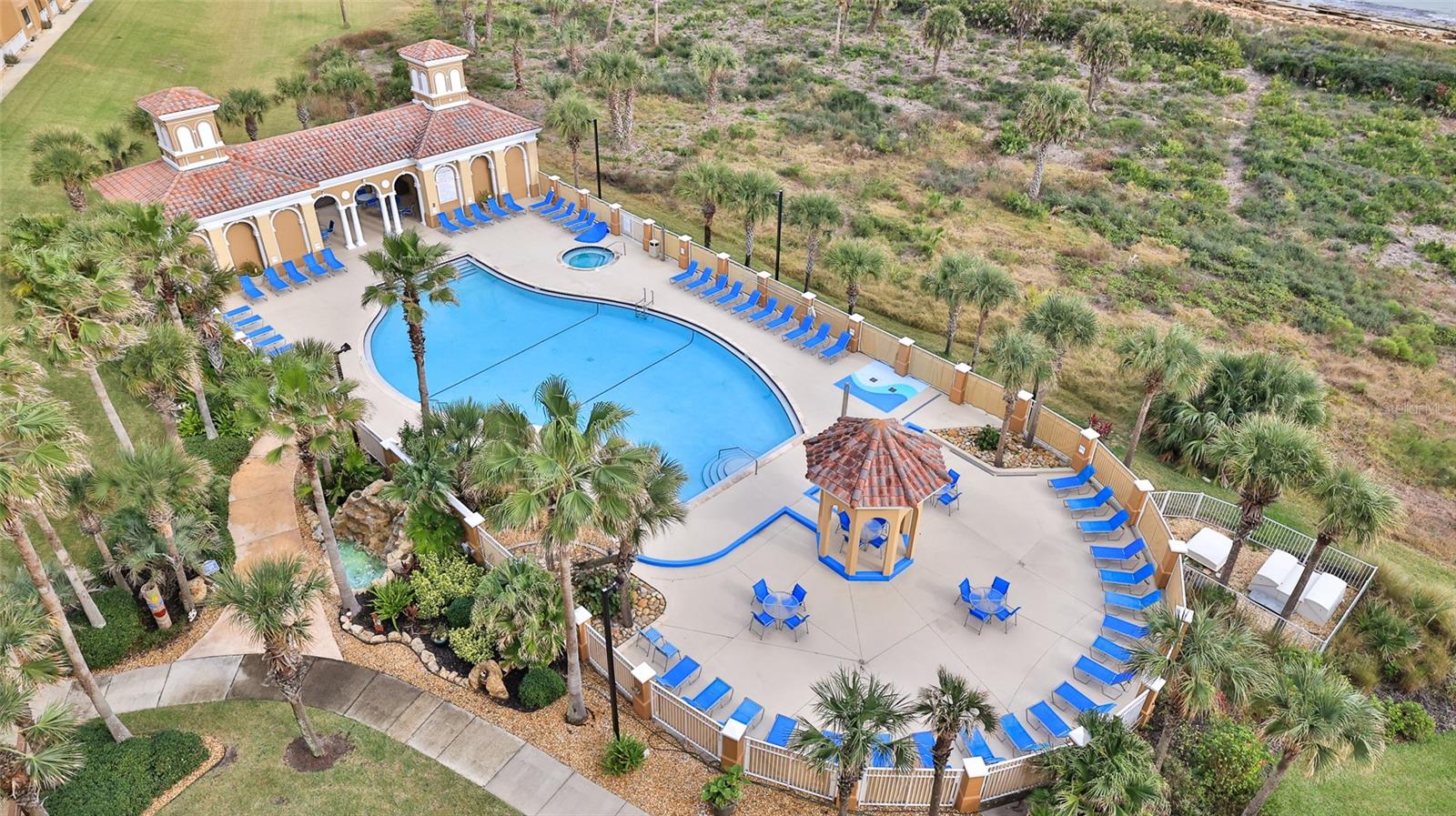 SUR CLUB III CONDO - Residential