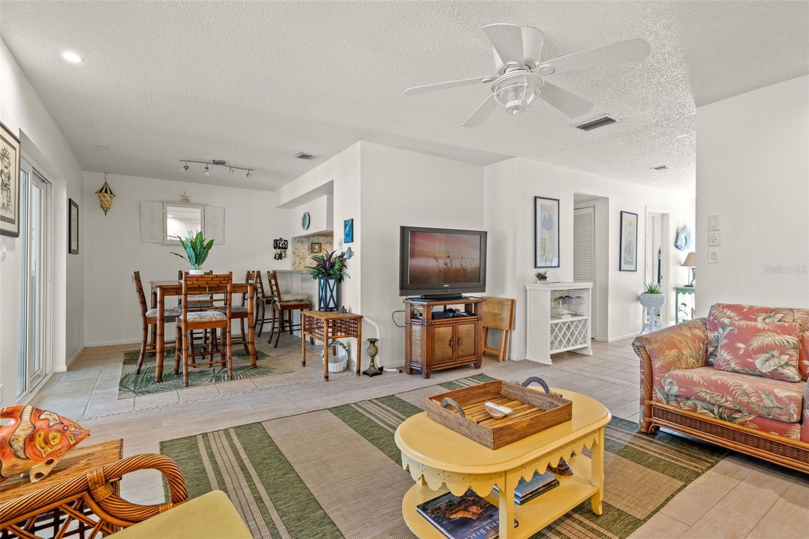 EAST LAKE WOODLANDS CLUSTER HOMES - Residential