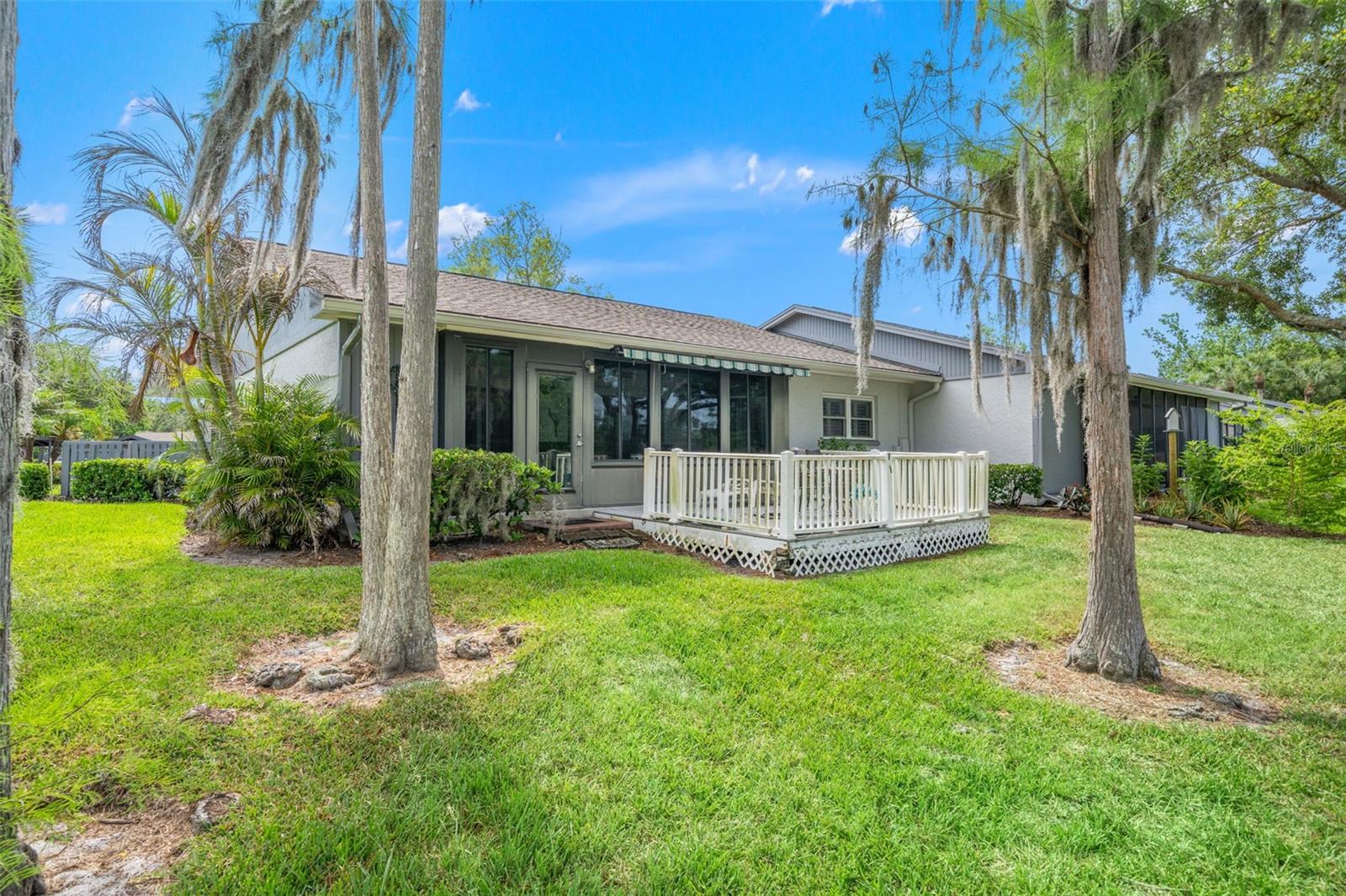 EAST LAKE WOODLANDS CLUSTER HOMES - Residential