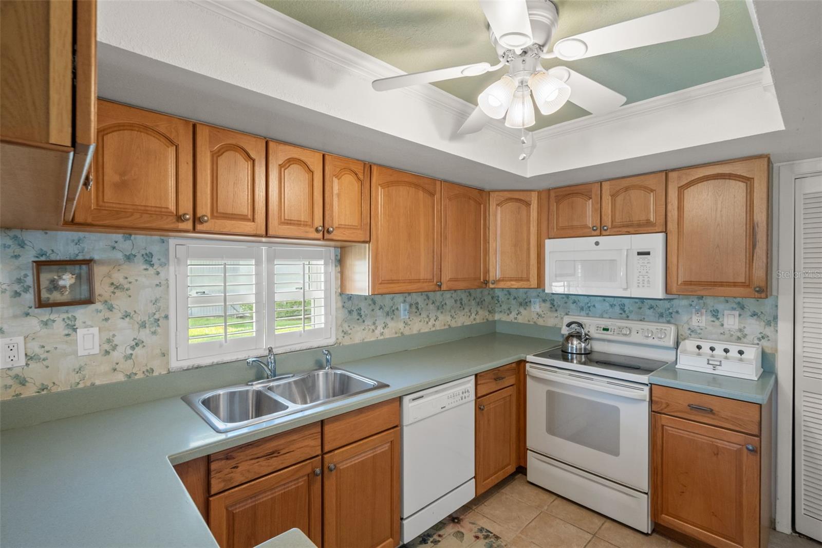 EAST LAKE WOODLANDS CLUSTER HOMES - Residential