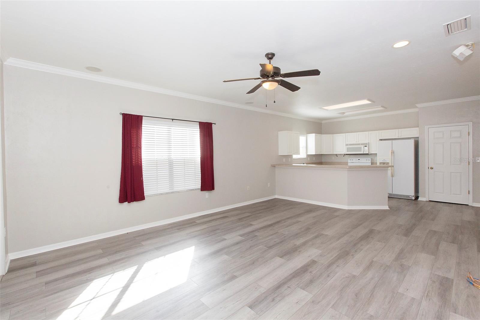 BLUES CREEK GARDENS - Residential Lease