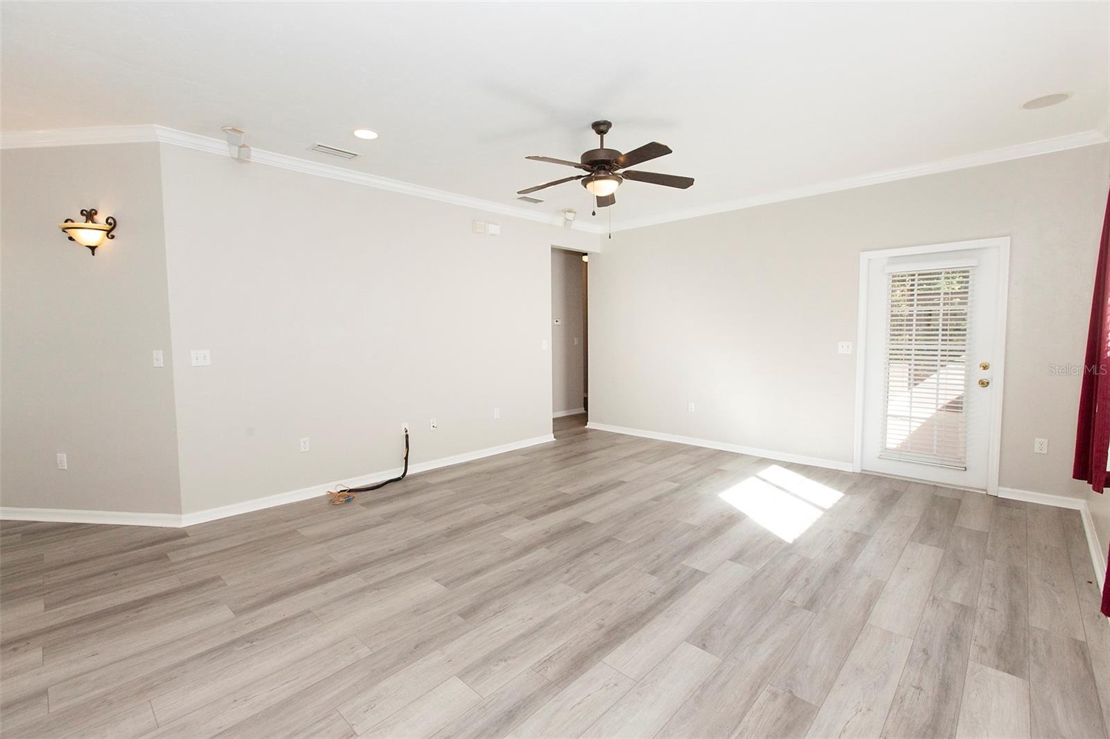 BLUES CREEK GARDENS - Residential Lease